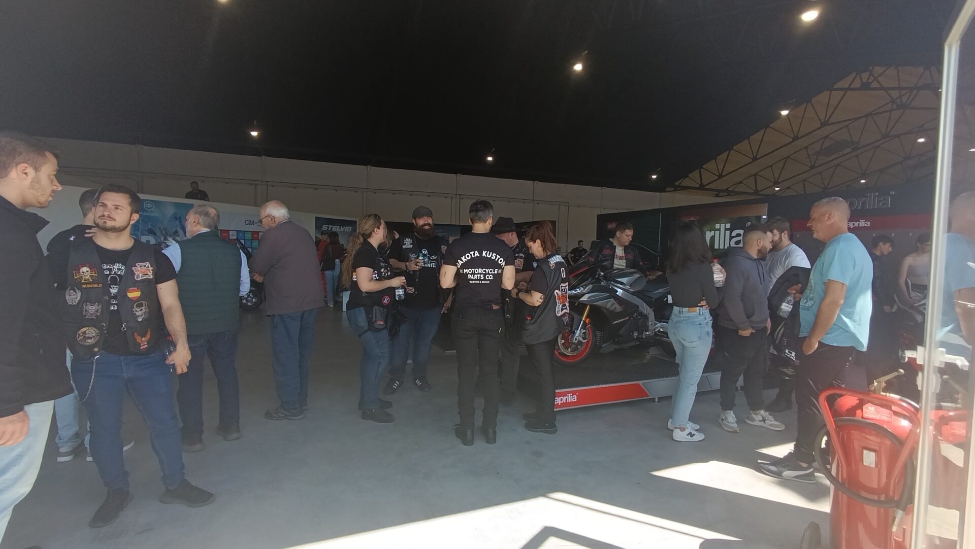 Almuerzo motero GM-Motorbike Almuerzo motero en inauguración concesionario motos Albacete